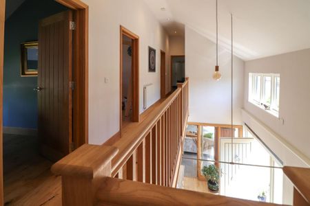 4 bedroom barn conversion to rent - Photo 2