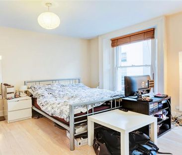 Studio Apartment, 1 bath, 1 reception Studio - Photo 3