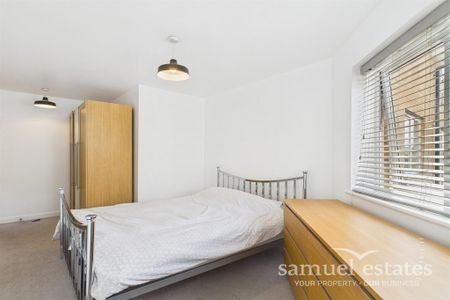 2 bedroom flat to rent - Photo 5