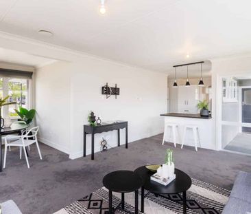 Milson - 3 Bedrooms - Photo 5