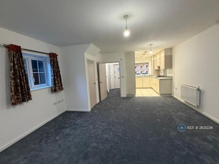 3 bedroom end of terrace house to rent - Photo 2