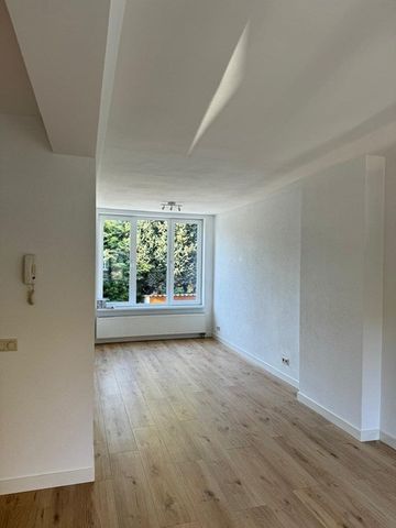 Te huur: Appartement St Adrianusstraat in Eindhoven - Photo 2