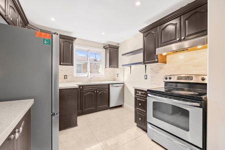 For Lease - 228 Penn Avenue Unit# Main, Newmarket, Ontario - Photo 4