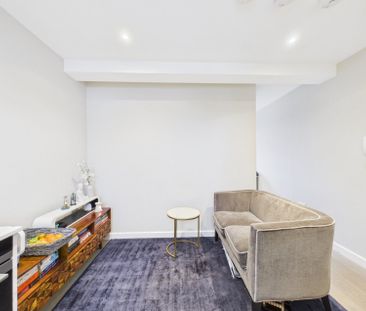 Long Lane, Staines-upon-Thames, Surrey,TW19 - Photo 4