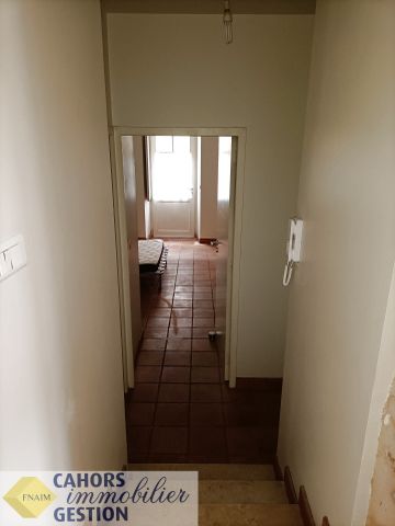 Location Appartement 2 pièces 31m² CAHORS 46000 - Photo 3