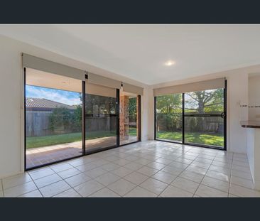 27 Northview Cct, Medowie, NSW 2318 - Photo 2