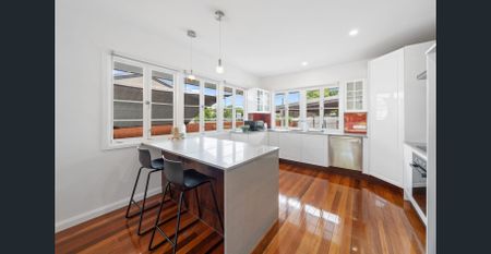 Renovated Postwar - Photo 4