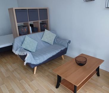Location Appartement 1 pièce 27m² - Photo 5