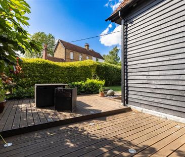 4 bedroom barn conversion to rent - Photo 3