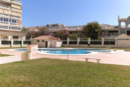 Alquiler de piso en Calle Antonio Machado - Photo 4