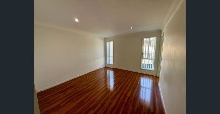 Modern 4-Bedroom Family Home - Photo 4