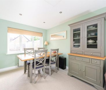 3 bedroom detached house to rent - Photo 4