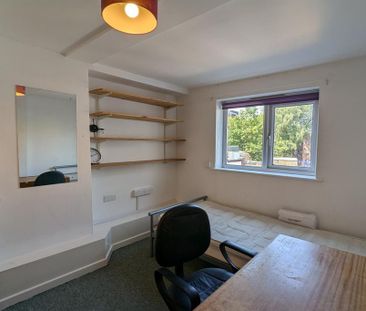 5 bedroom terraced house to rent - Photo 2