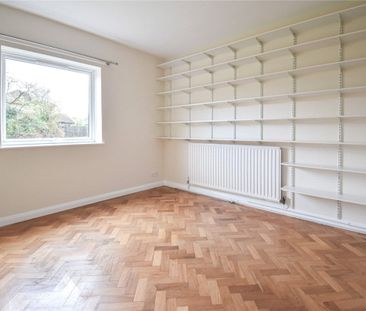 Newly decorated 4 bedroom house situated to the south of the city o... - Photo 4