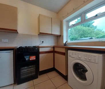 1 bedroom ground floor flat to rent - Photo 1