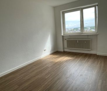 Sanierte 1 1/2 Zimmerwohnung mit Balkon - Photo 1