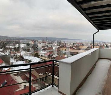 Garsoniera 32 mp, terasa 12 mp, totul nou, prima inchiriere, zona Piata Abator - Photo 1