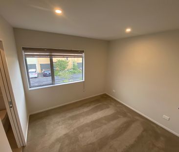 3-Bedroom, 3-Bathroom Townhouse in the Heart of Papakura – $620/week - Photo 6