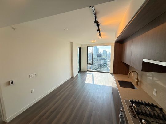 5987 Wilson Avenue #3309, Burnaby, BC V5H2R3 - Photo 1