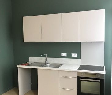 A LOUER : APPARTEMENT TYPE 2 DANS UN BEL IMMEUBLE DANS LE CENTRE DE... - Photo 1