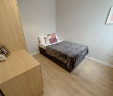 5 bedroom terraced house to rent - Photo 3