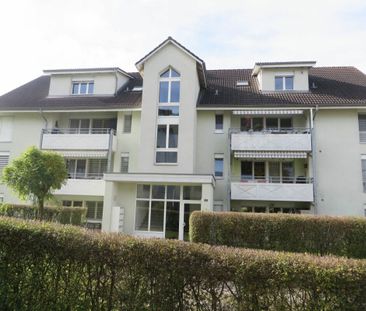 Schmucke 2.5 Zr. Dachwohnung mit Wintergarten - Photo 1