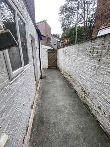 Wilmslow Road, Withington, M20 - Photo 5