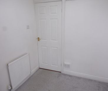 2 Bed Terraced House, Edgware Grove, LS8 - Photo 6