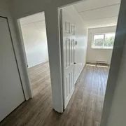 1 room apartment of 94m² in Gatineau - Photo 2