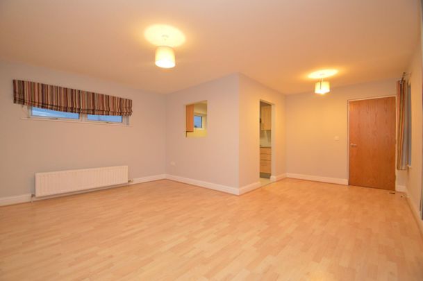 Apt 22 Grafton Court, Apt 22 Grafton Court 85 Kings Road, Belfast, BT5 7BU - Photo 1