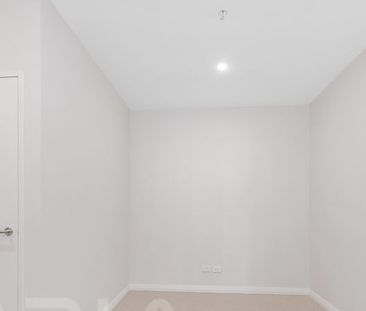 Modern Spacious 3 Bedroom + Study High Level Apartment Available For Lease!! - Photo 2