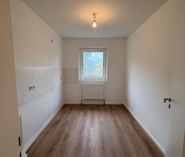 ERSTBEZUG nach Sanierung! 3-Zimmer - 75qm - Balkon - Photo 1