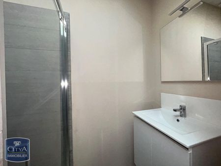 Location Appartement 2 pièces 50m² CARPENTRAS 84200 - Photo 4