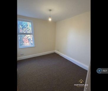 4 bedroom terraced house to rent - Photo 2