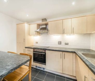Garratt Lane, SW18 4FQ, London - Photo 4
