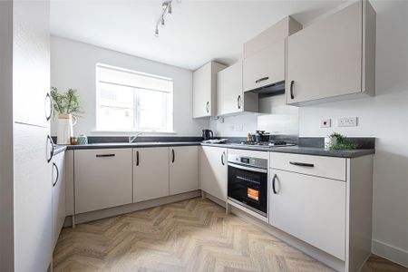 3 bedroom semi-detached house to rent - Photo 5