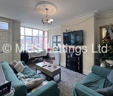 3 Bedroom Mid Terraced House for rent in Elsham Terrace - Photo 2