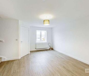 Mostyn Street, Wellingborough, Northants, NN8 - Photo 2