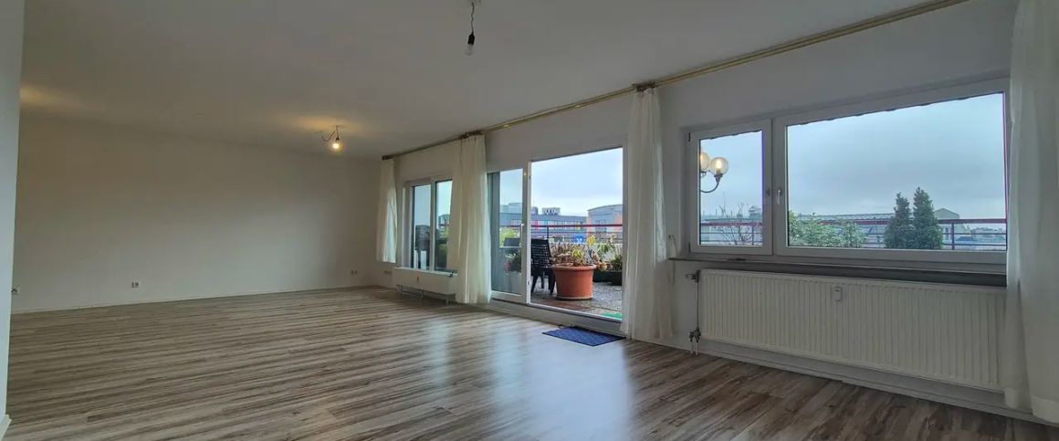 Stilvolles Penthouse im Herzen Sindelfingens – 3,5 Zimmer mit urbanem Flair! - Foto 1