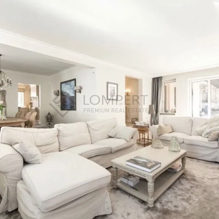 Wolnostojący, parterowy, 7 pokoi, basen - Zdjęcie 1