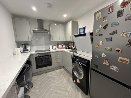 1 bedroom flat to rent - Photo 4