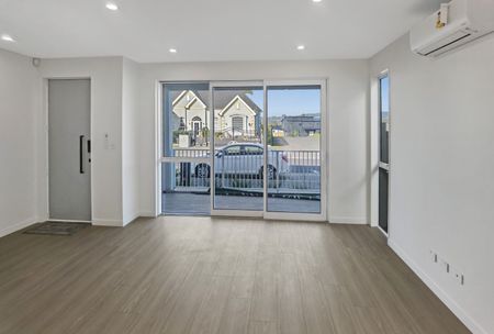 Karaka - 4 Bedrooms with 3 Bathrooms - Photo 5