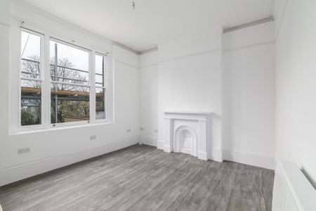 Bedsit to rent - Photo 4