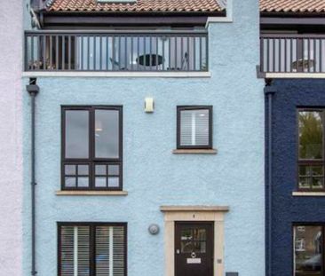 A unique opportunity to live on the waterfront in a townhouse with ... - Photo 6