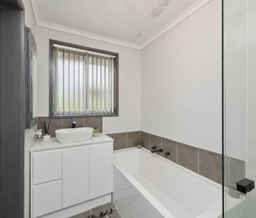 Comfortable & Convenient in Long Gully - Photo 3