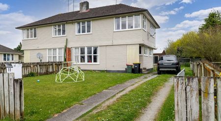 PAHIATUA - 3 BEDROOMS - Photo 4