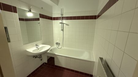 Helle 2-Zimmer Wohnung! Keine Anrufe - Anfragen nur per Mail! - Photo 3