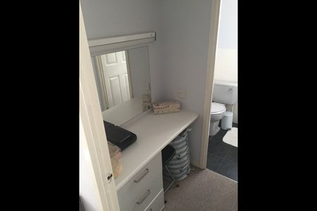 Studio Flat, Captains Place, SO14 - Photo 5