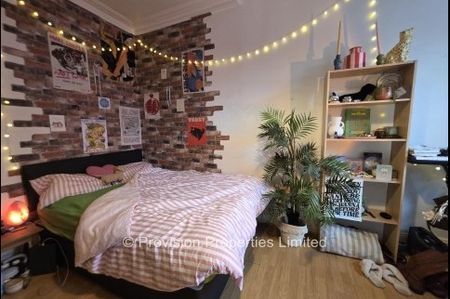 5 Bedroom Student House Leeds University - Photo 2