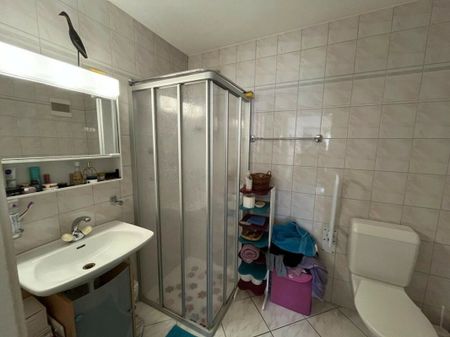 Appartement 2.5 pièces à CHF 1'300.-/mois charges comprises - Foto 2